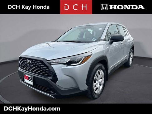 Used 2024 Toyota Corolla Cross L image 1