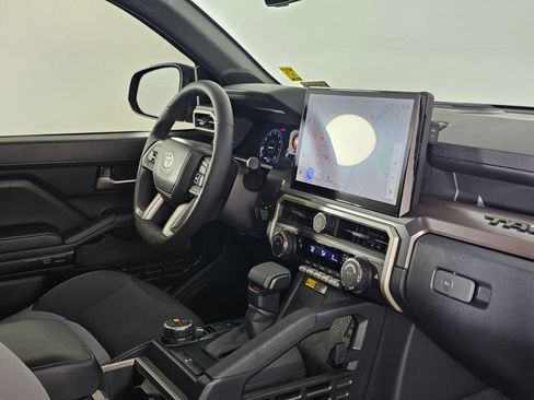 Used 2024 Toyota Tacoma TRD Off-Road w/ TRD Off Road Upgrade Package image 39