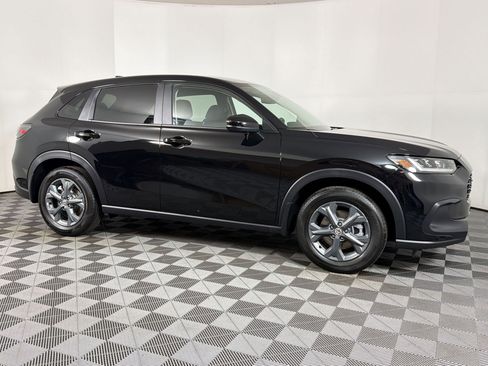 New 2026 Honda HR-V LX image 7