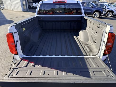 Used 2019 Chevrolet Colorado LT w/ LT Convenience Package image 12