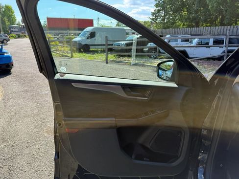 Used 2023 Ford Escape Active AWD/4WD image 9