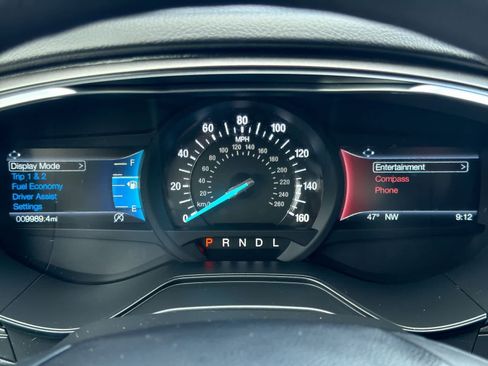 Used 2020 Ford Fusion SE FWD image 33