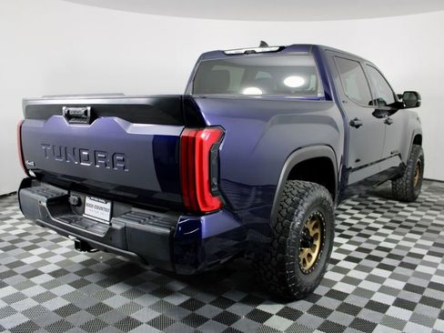 Used 2022 Toyota Tundra SR5 w/ SR5 Convenience Package image 8