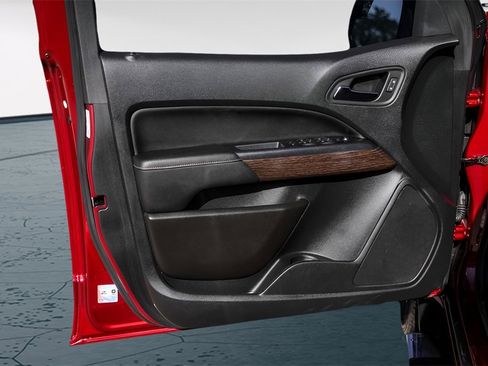 Used 2020 GMC Canyon Denali image 26