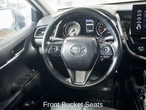 Used 2023 Toyota Camry SE image 10