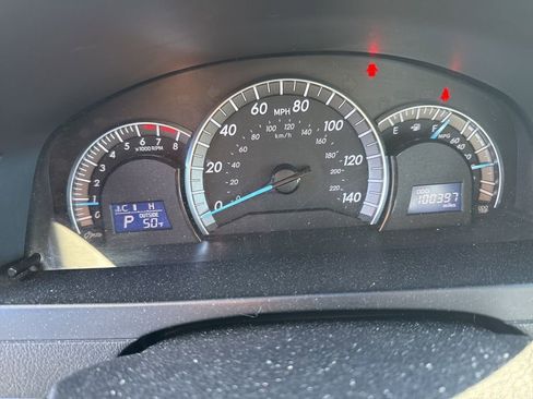 Used 2013 Toyota Camry SE image 12