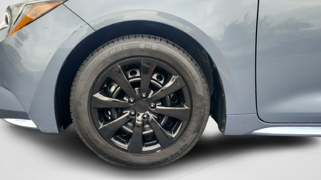 Used 2024 Toyota Corolla LE FWD image 25