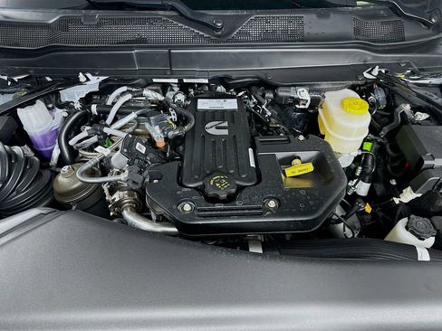 New 2026 RAM 3500 Tradesman w/ Chrome Appearance Group image 18