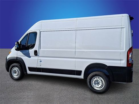 Used 2024 RAM ProMaster 2500 w/ Safety Group image 7