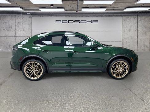 Certified 2026 Porsche Macan Turbo Electric AWD/4WD image 8