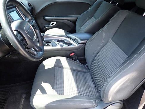 Used 2017 Dodge Challenger SXT RWD image 8