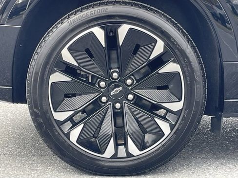 Certified 2024 Chevrolet Blazer EV RS image 17