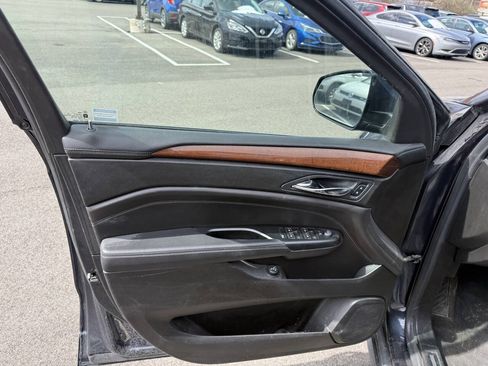 Used 2016 Cadillac SRX Luxury AWD/4WD image 17