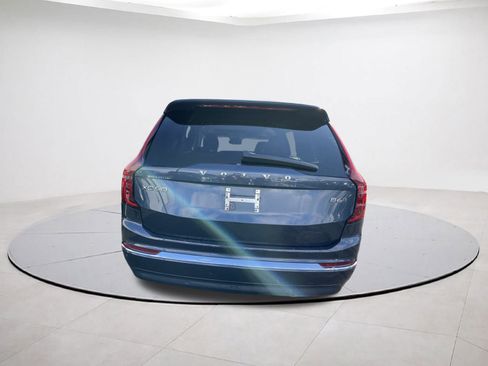Used 2025 Volvo XC90 B6 Plus image 25