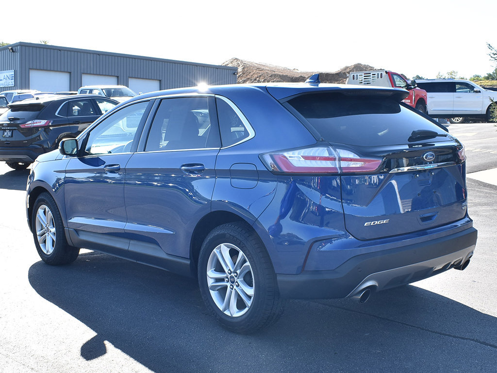 Used 2020 Ford Edge SEL w/ Convenience Package AWD/4WD image 2