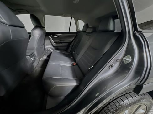 Used 2021 Toyota RAV4 XLE Premium FWD image 29