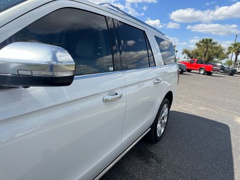 Used 2023 Ford Expedition Max Platinum image 12