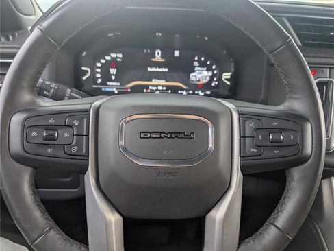 Used 2022 GMC Yukon Denali image 28
