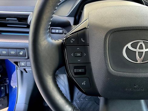 Used 2023 Toyota Prius XLE AWD/4WD image 11