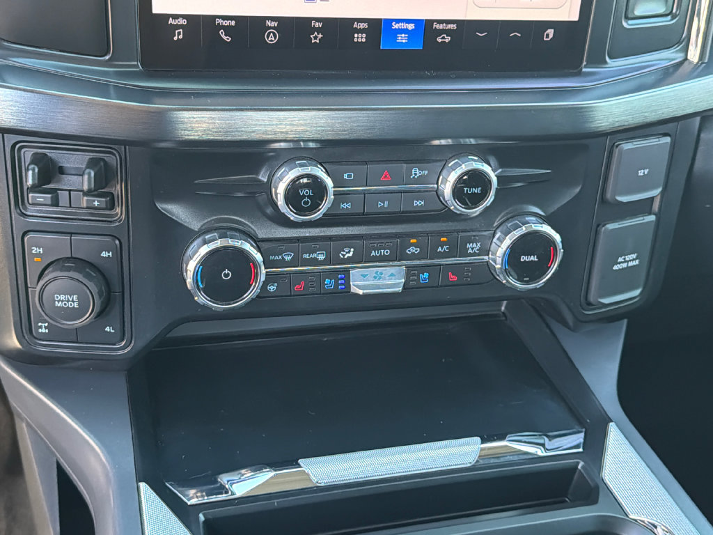 Used 2025 Ford F250 Lariat w/ Chrome Package AWD/4WD image 30