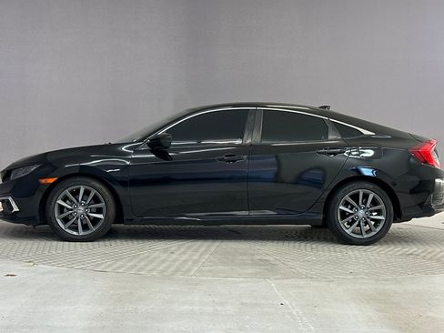 Used 2019 Honda Civic EX image 2