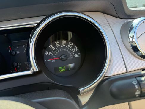Used 2005 Ford Mustang GT RWD image 36