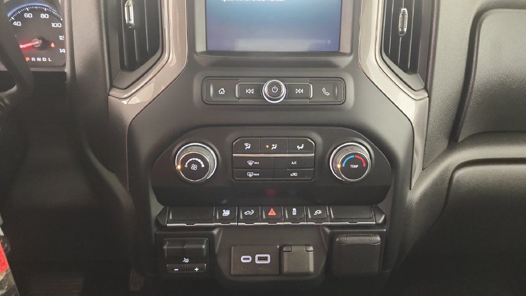 Used 2022 Chevrolet Silverado 2500 Custom w/ Custom Value Package AWD/4WD image 16