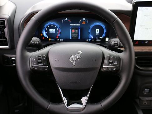 New 2025 Ford Bronco Sport Outer Banks w/ Outer Banks Tech Package+ AWD/4WD image 18