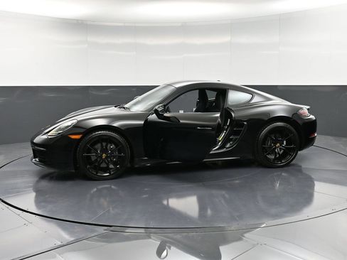 Used 2025 Porsche 718 Cayman image 33