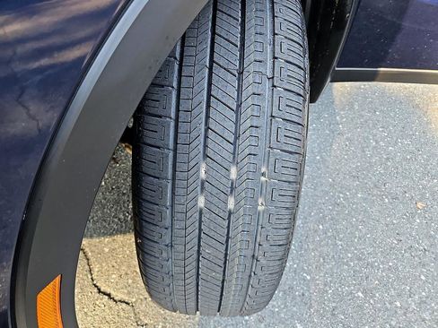 Used 2024 Mitsubishi Outlander SE image 28