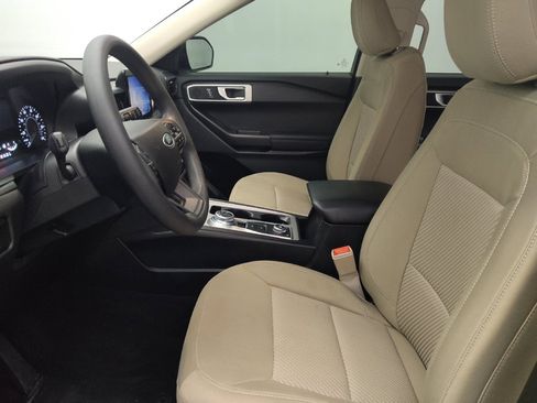 Used 2023 Ford Explorer 4WD image 17
