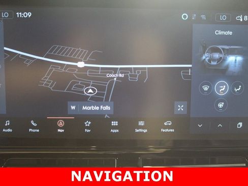 Used 2024 Lincoln Navigator Reserve image 9