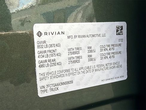 Used 2022 Rivian R1T Adventure image 38