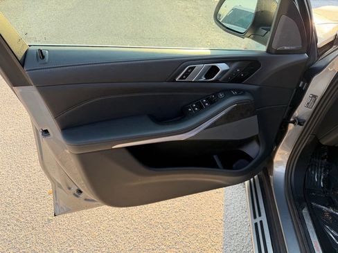 Used 2024 BMW X5 xDrive40i w/ Premium Package image 13