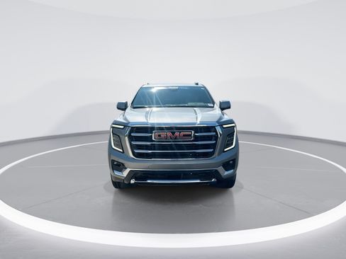 Used 2025 GMC Yukon XL Elevation AWD/4WD image 3