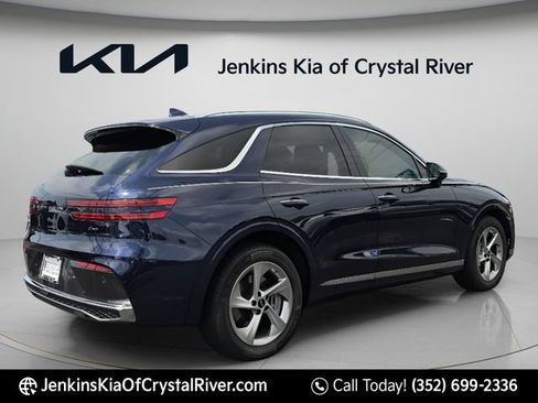 Used 2026 Genesis GV70 2.5T Select AWD/4WD image 5