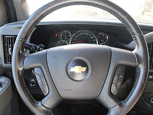 Used 2022 Chevrolet Express 3500 w/ Power Convenience Package image 28