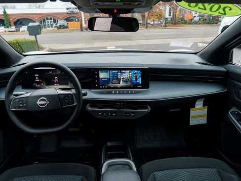 New 2026 Nissan Leaf image 8