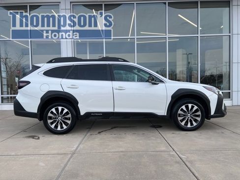 Used 2024 Subaru Outback Limited XT image 2