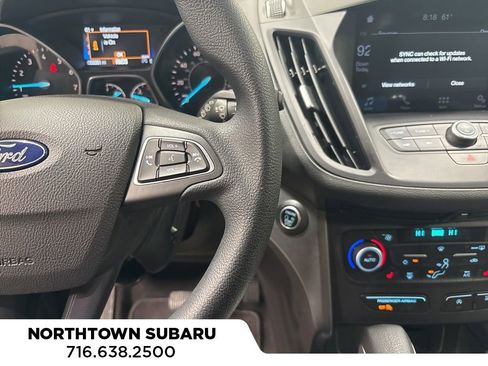 Used 2019 Ford Escape SE image 21