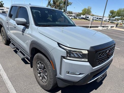 Used 2022 Nissan Frontier 2WD Crew Cab image 8