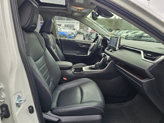 Used 2021 Toyota RAV4 Limited AWD/4WD image 10