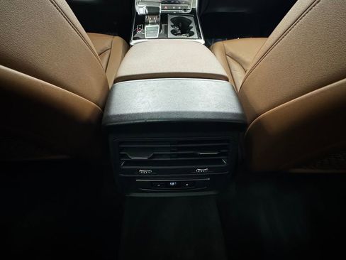 Used 2022 Audi Q7 3.0T Premium Plus w/ Premium Plus Package image 29