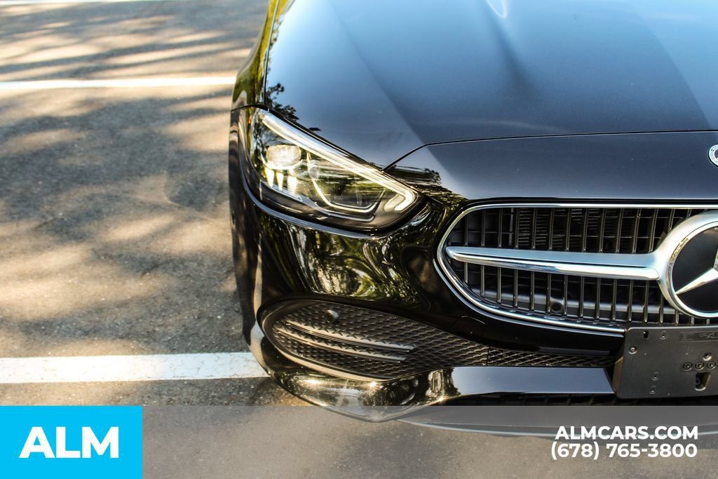 Used 2025 Mercedes-Benz C 300 Sedan image 11