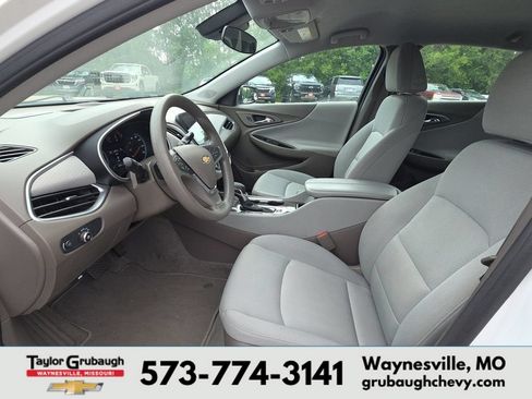 Used 2024 Chevrolet Malibu LT FWD image 15