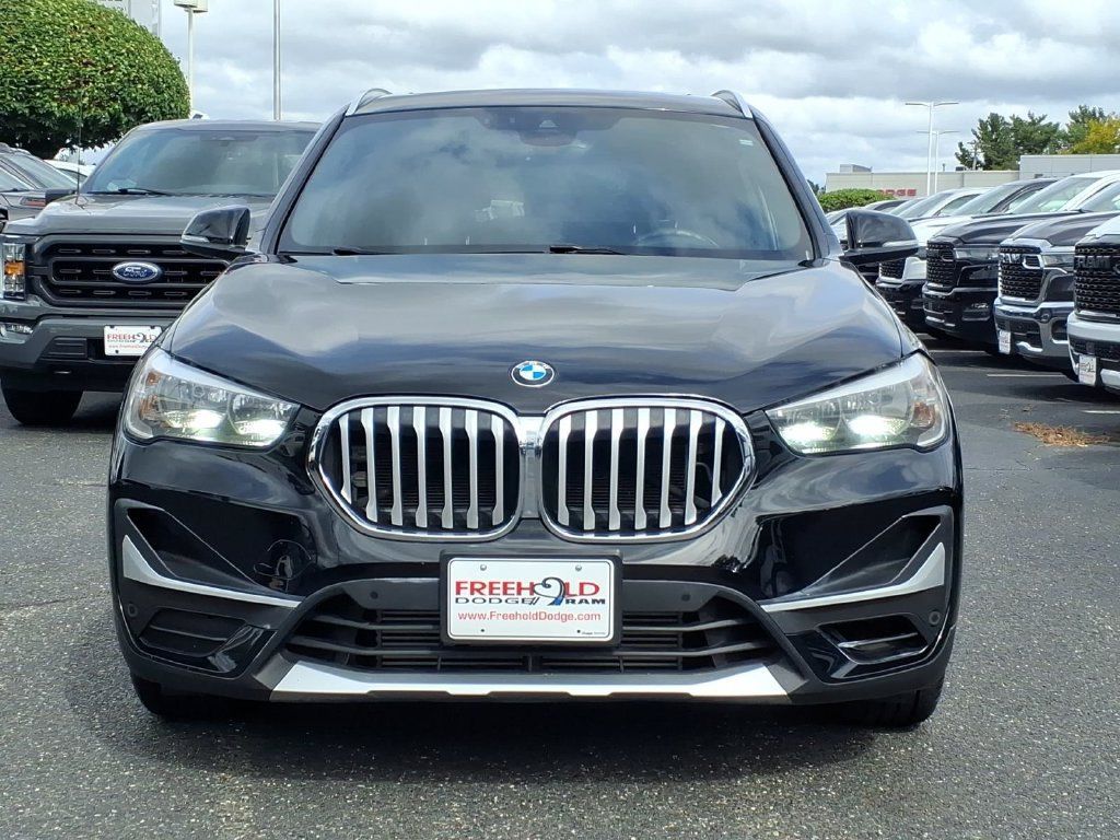 Used 2022 BMW X1 xDrive28i w/ Convenience Package AWD/4WD image 2