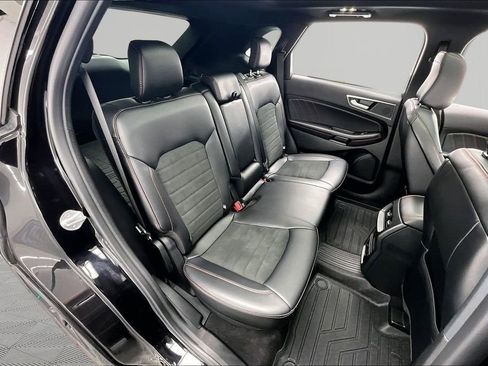Certified 2024 Ford Edge ST-Line AWD/4WD image 27