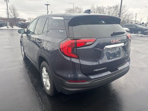 Used 2018 GMC Terrain SLE image 2