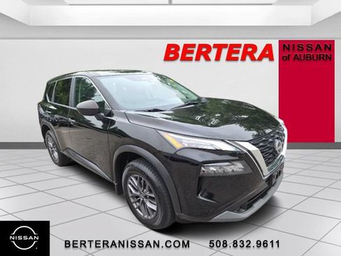Used 2023 Nissan Rogue S AWD/4WD image 4