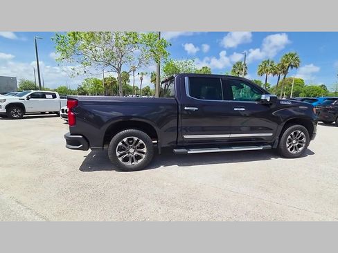 Used 2023 Chevrolet Silverado 1500 High Country w/ Z71 Off-Road Package image 36